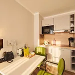Adapt Apartmanhotel