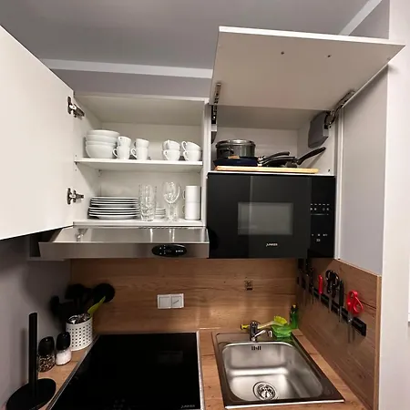 Adapt Aparthotel *