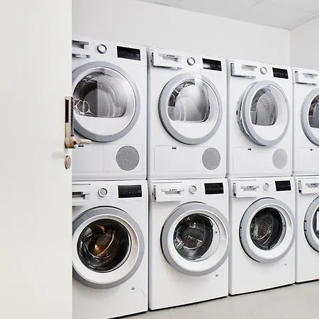 アパートホテル Adapt ジーゲン