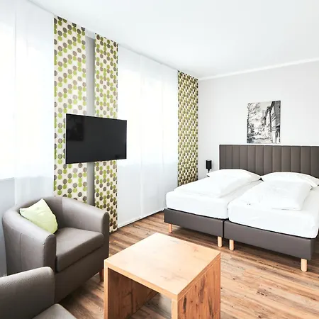 Adapt Apartahotel 3*