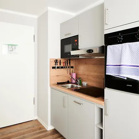 Aparthotel Adapt *