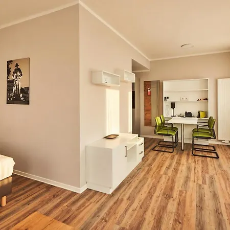 Lejlighedshotel Adapt 3*
