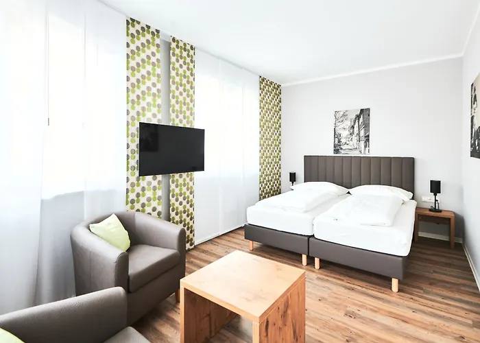 Adapt Aparthotel 3*